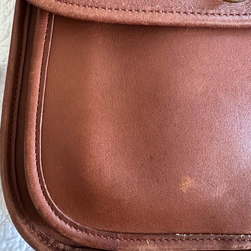 COACH Vintage Brown Leather Crossbody - Picture 4 of 7